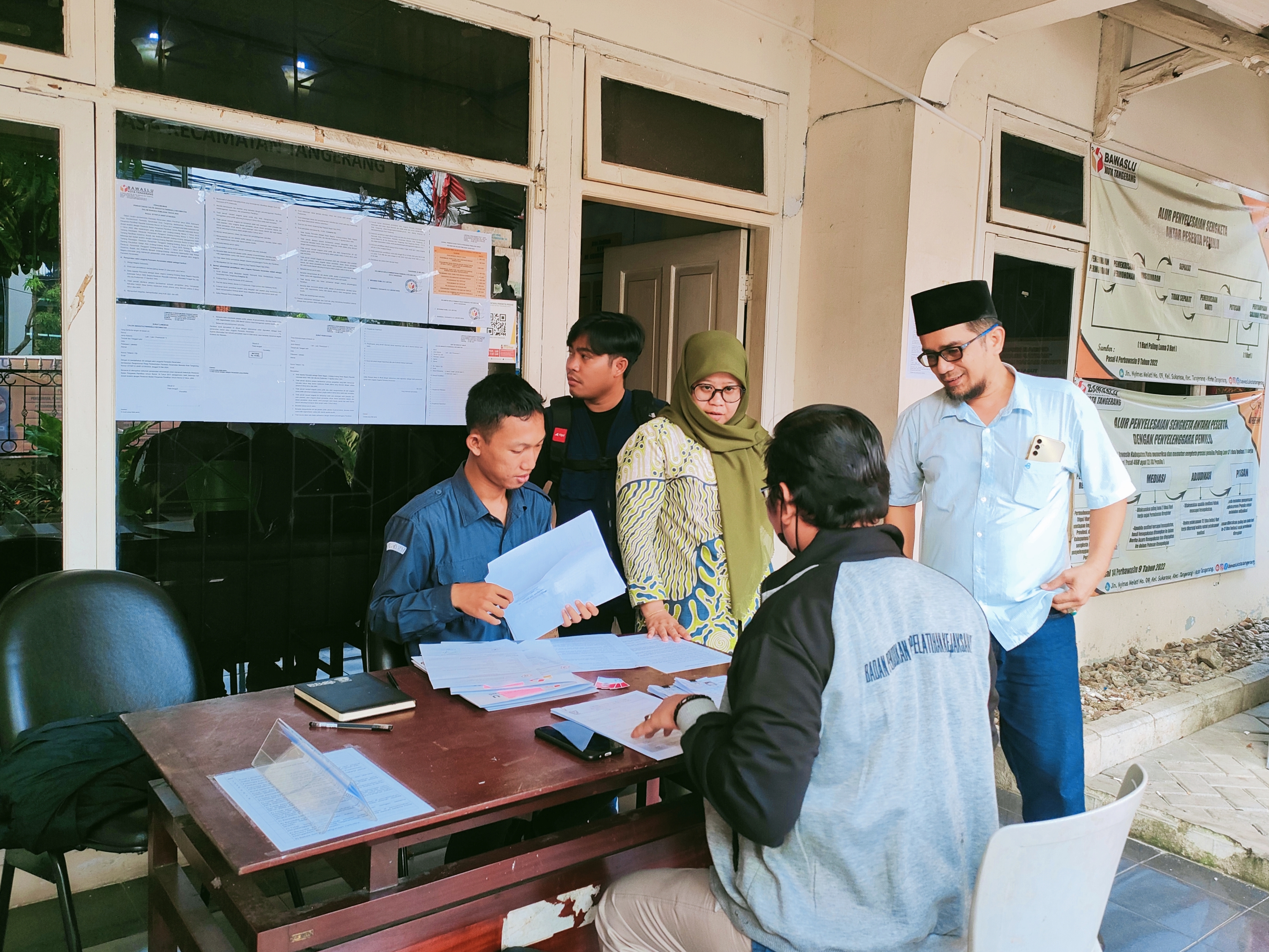 Koordinator Divisi Sumber Daya Manusia, Organisasi, dan Diklat Bawaslu Kota Tangerang, M. Ramli, S.H.