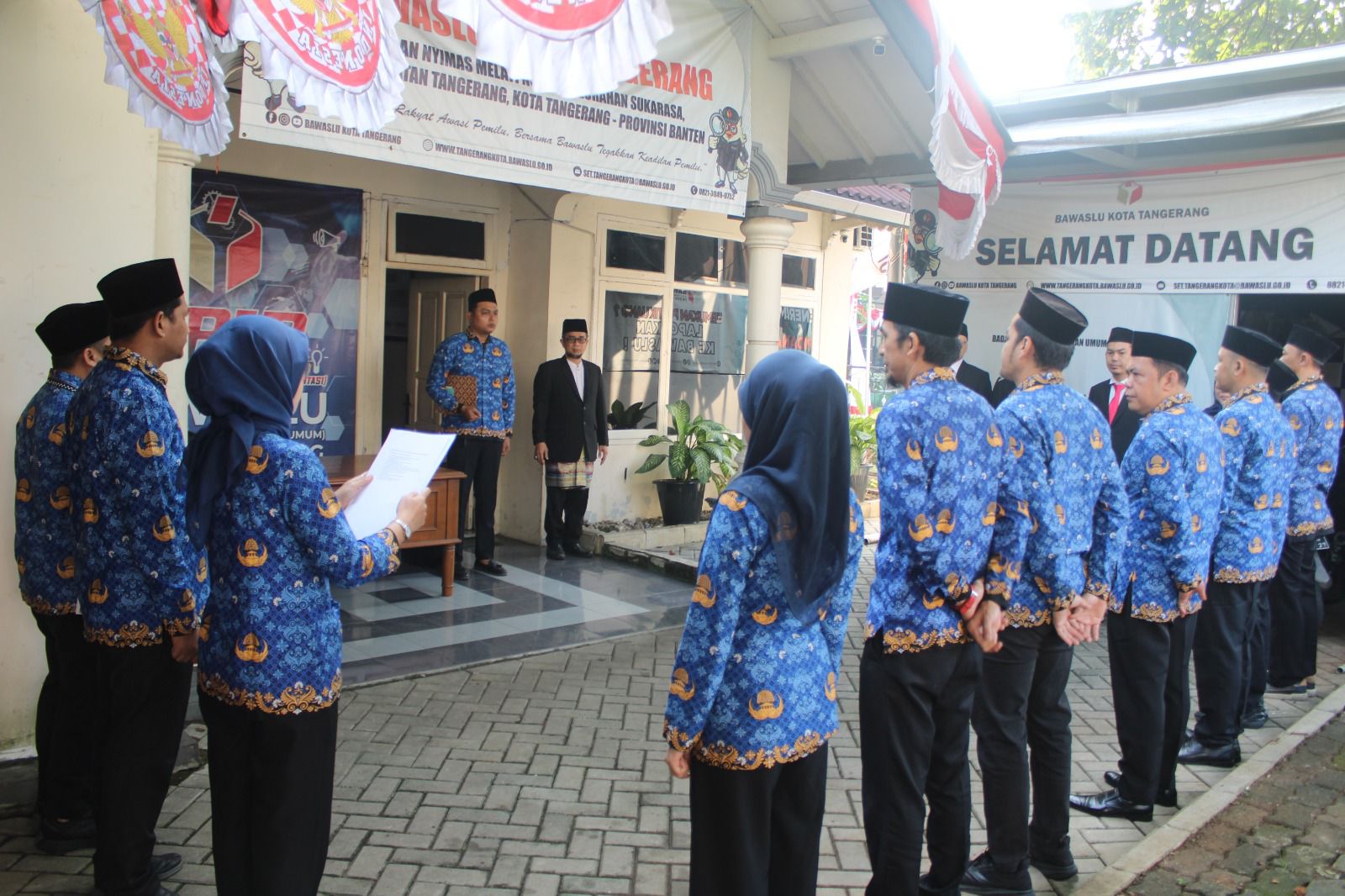 Bawaslu Kota Tangerang Gelar Upacara HUT RI ke-80
