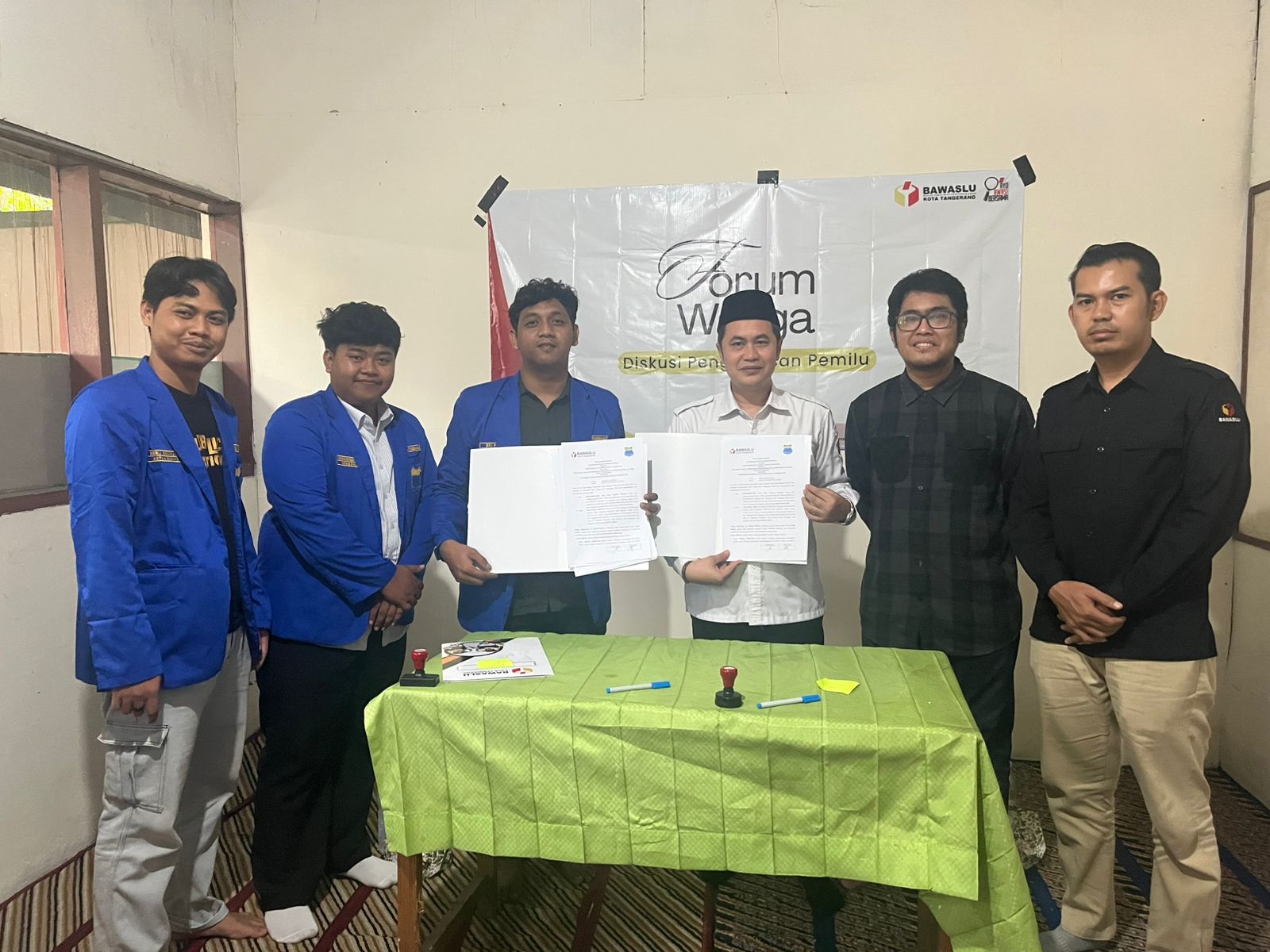 Bawaslu Kota Tangerang bersama PC PMII Kota Tangerang melakukan MOU
