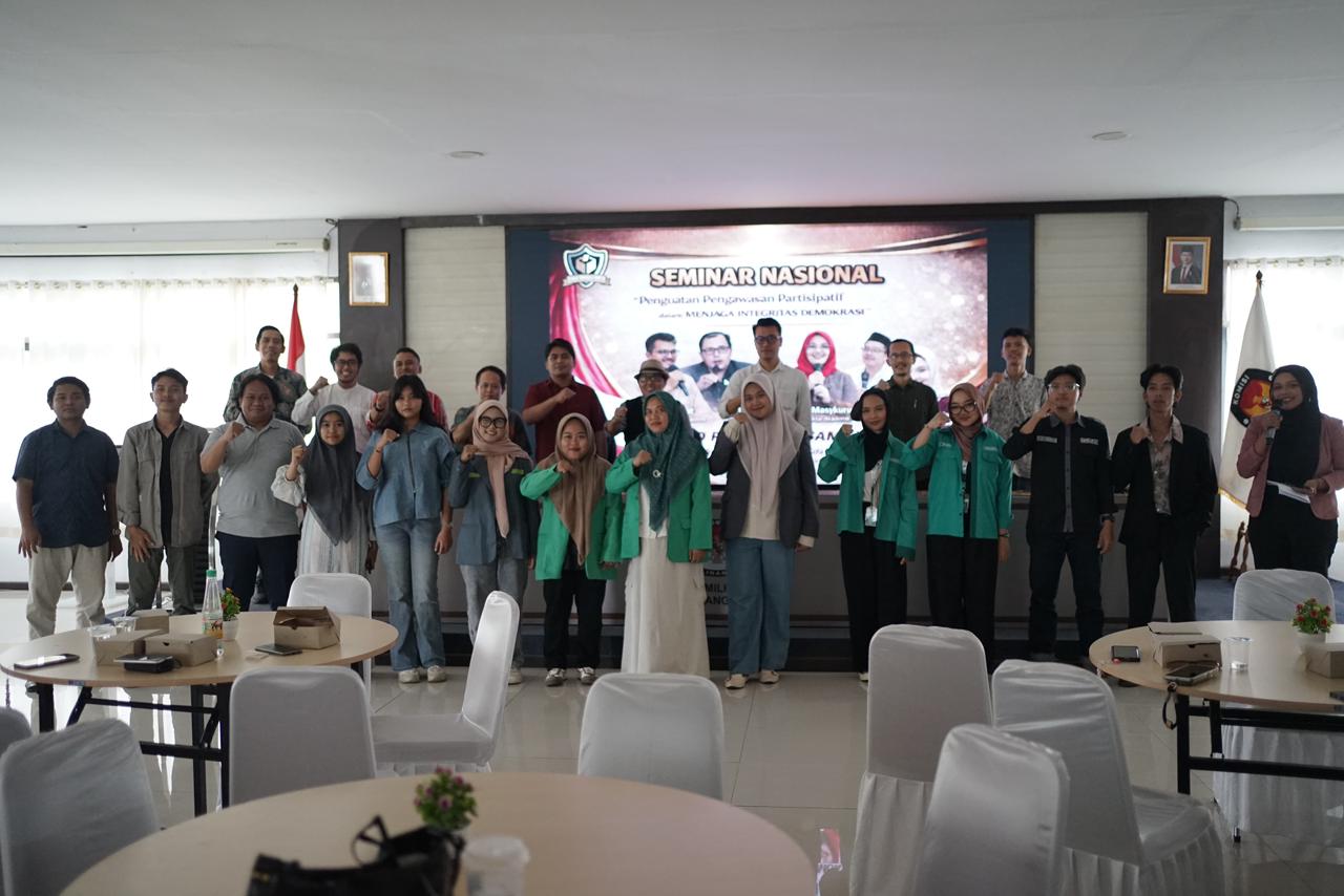 Koordinator Divisi P2H Bawaslu Kota Tangerang di Seminar Nasional Perisai Demokrasi Bangsa Kota Tangerang