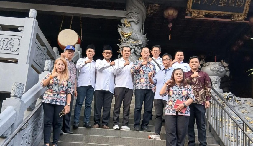 Pimpinan Bawaslu Kota Tangerang Bersama Pengurus Forum Umat Buddha