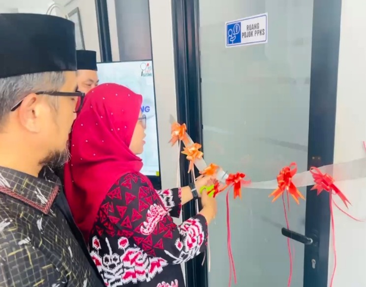 Anggota Bawaslu Banten Resmikan Ruang PPKS Bawaslu Kota Tangerang
