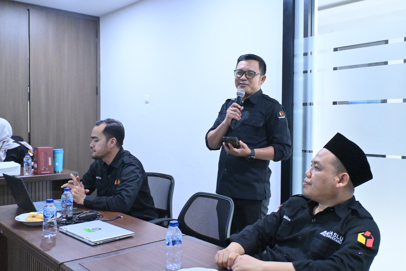 Pelaksanaan Dapur Keadilan #07 di Kantor Bawaslu Kota Tangerang dalam Rangka Meningkatkan Kapasitas Staf 