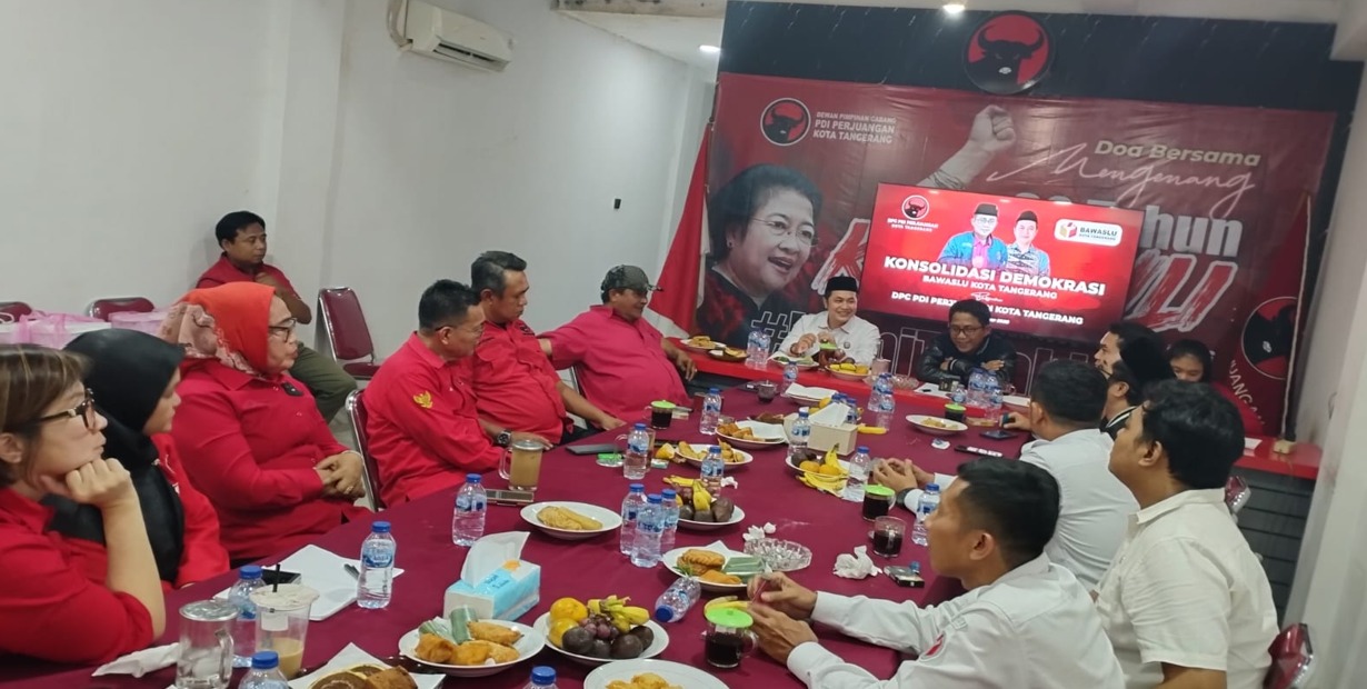Bawaslu Kota Tangerang Melaksanakan Nyaba Warga di DPC PDIP Kota Tangerang