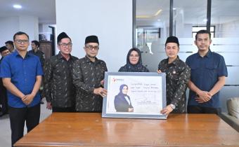 Anggota Bawaslu RI Lolly Suhenty saat melakukan kunjungan monitoring dan evaluasi di Kantor Bawaslu Kota Tangerang, Selasa (12/5/2026). 